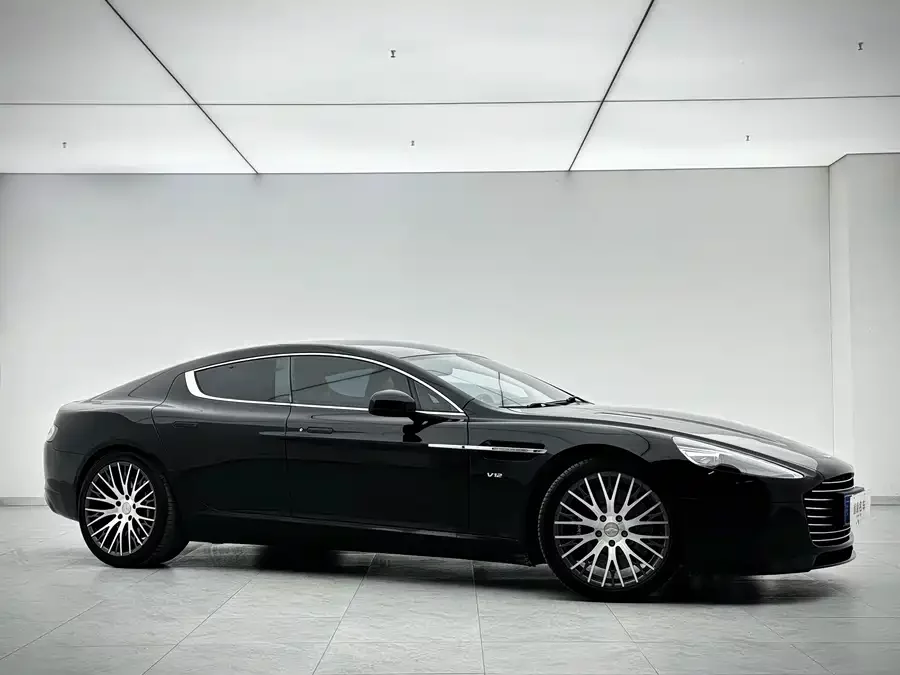 Aston Martin Rapide