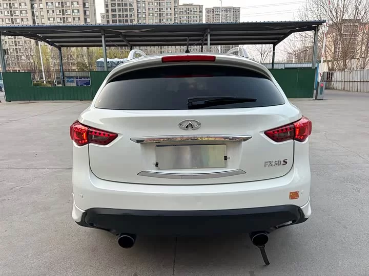 Infiniti FX