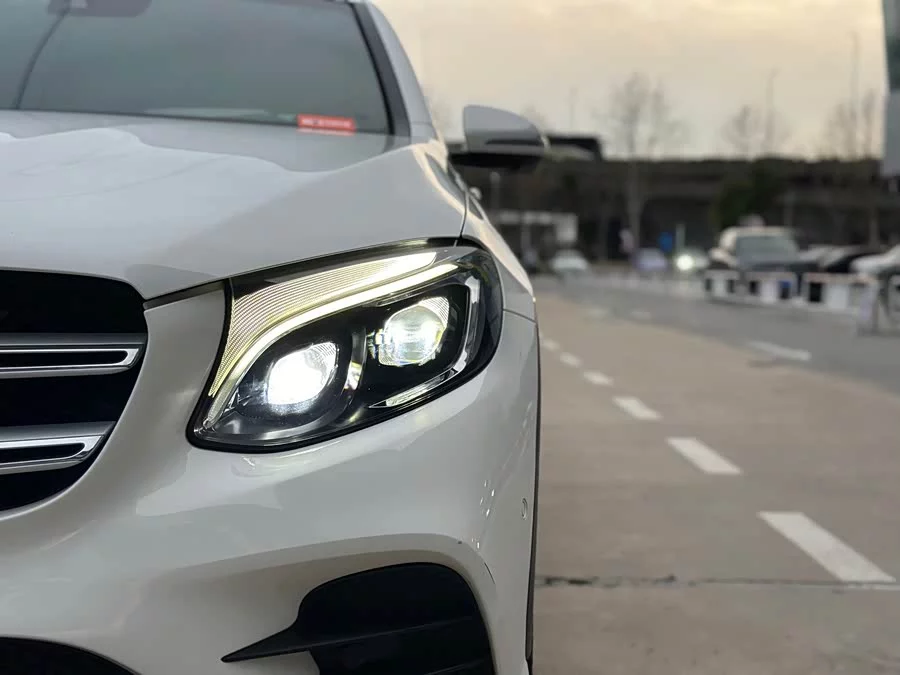 Mercedes Benz GLC