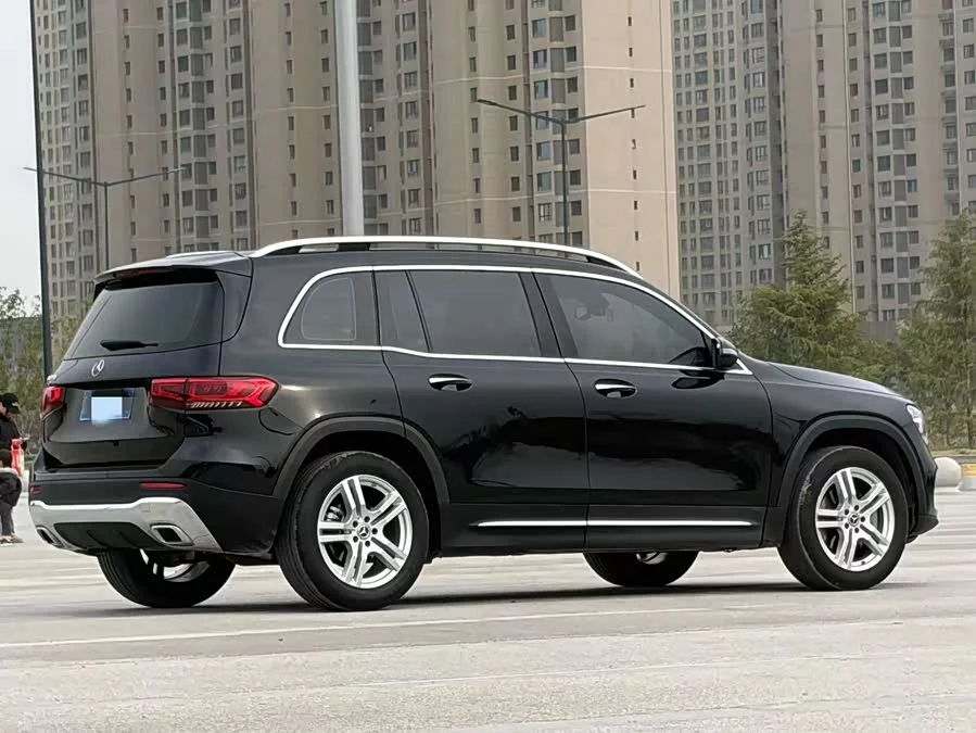 Mercedes Benz GLB