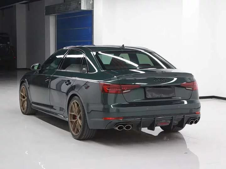 Audi S4