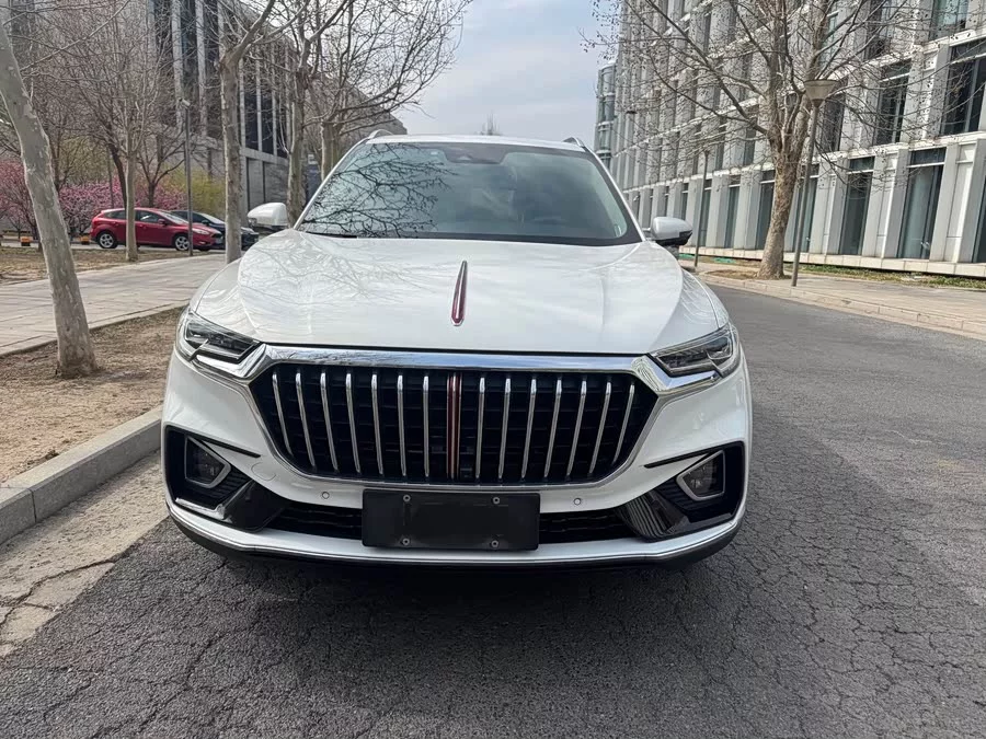 Hongqi HS5