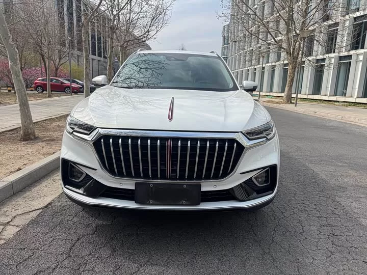 Hongqi HS5
