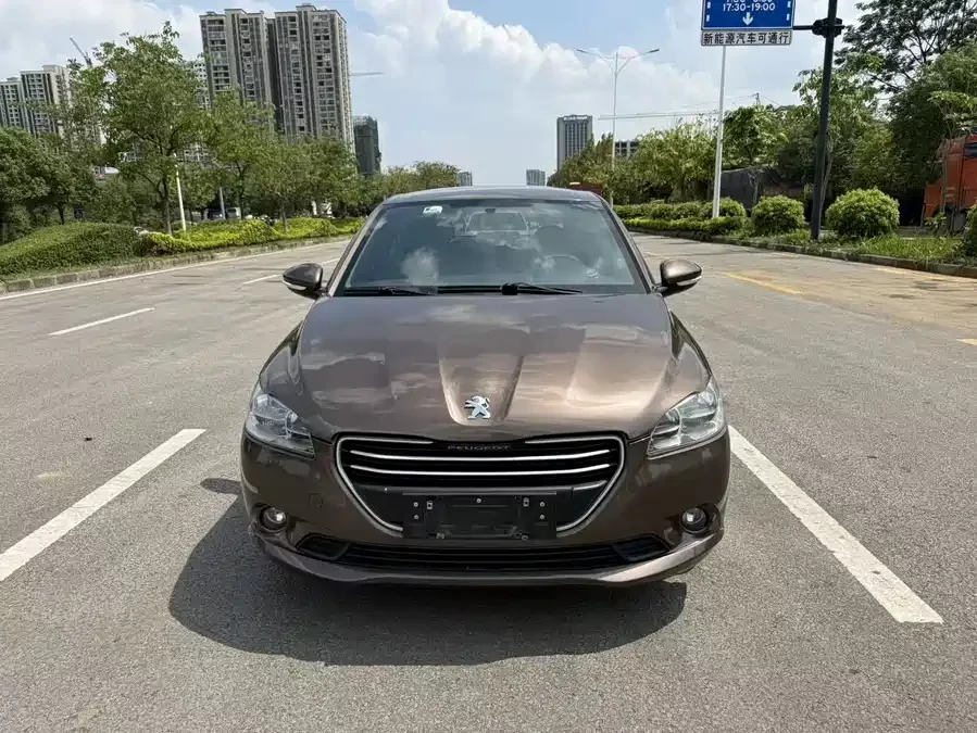 Peugeot 301