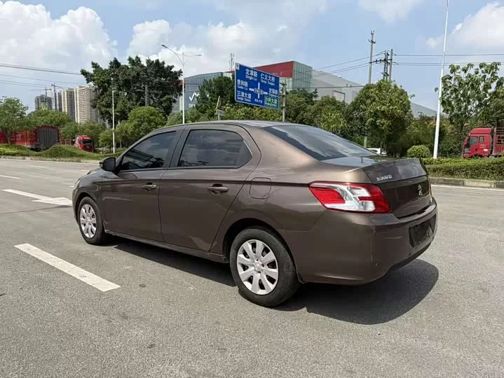 Peugeot 301