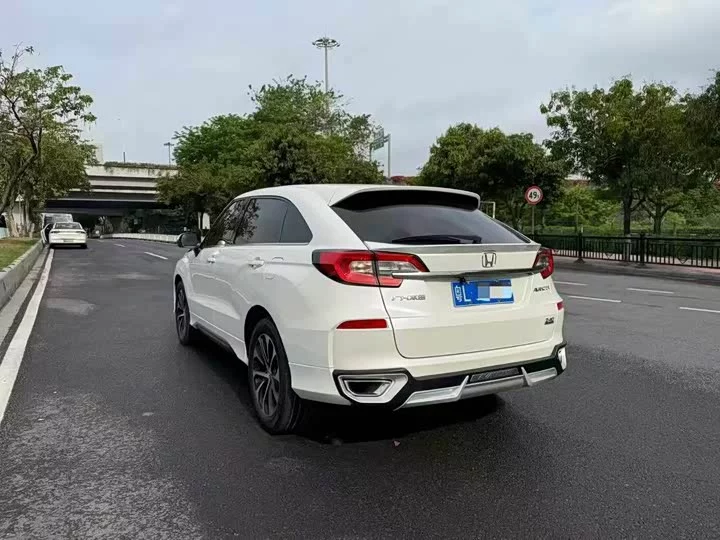 Honda Crown Road