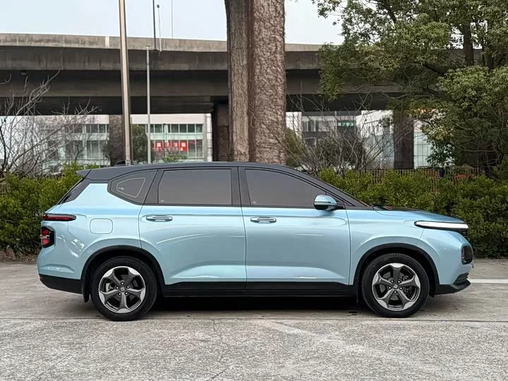 Baojun RM-5