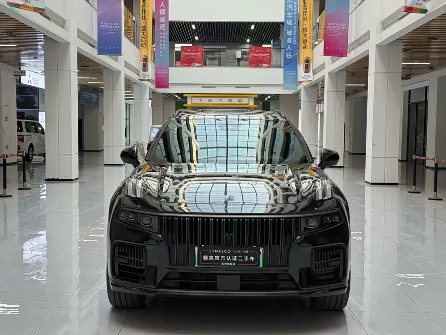 Lynk & Co 09 EM-P
