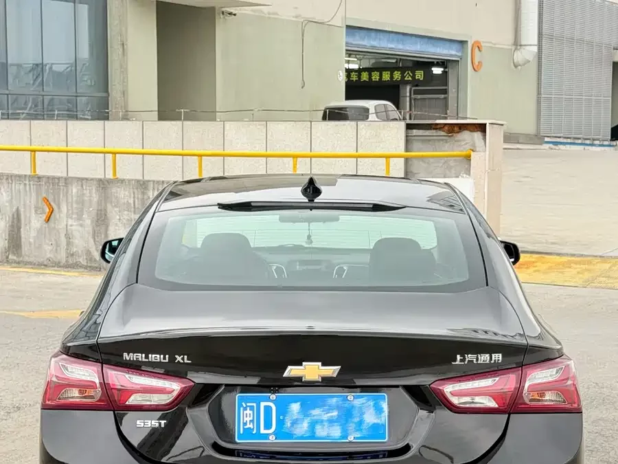 Chevrolet Malibu XL