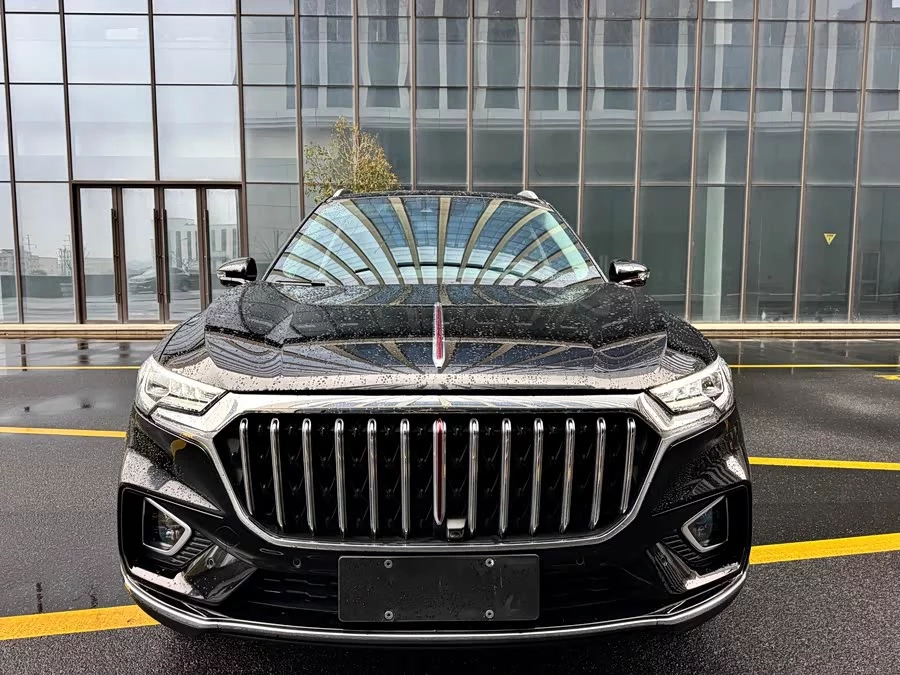 Hongqi HS5