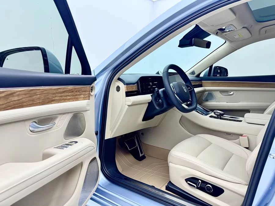 AITO Wenjie M5