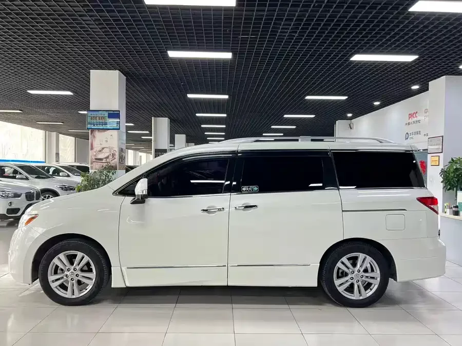Nissan Quest