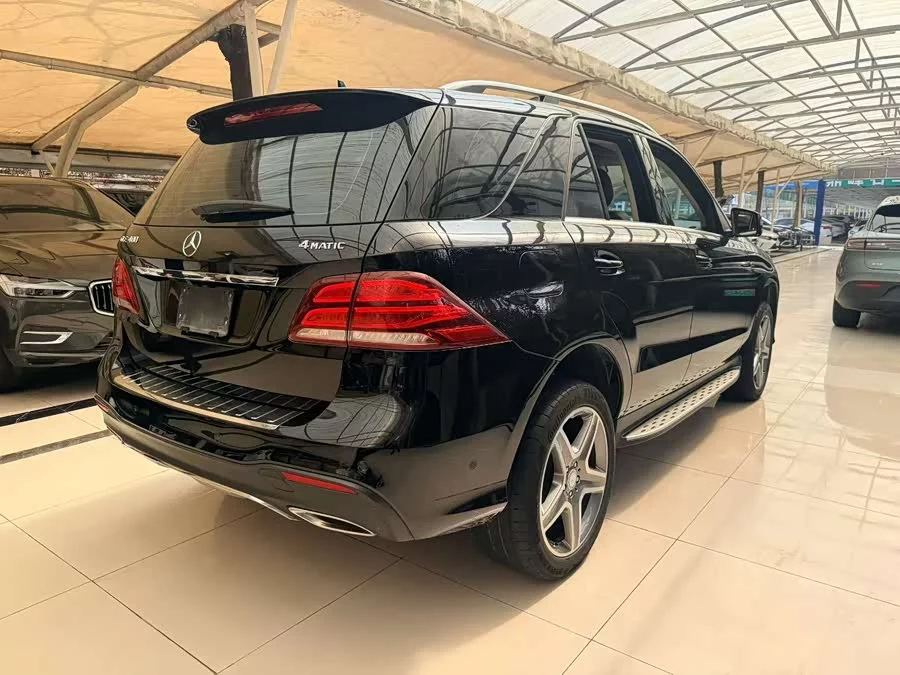 Mercedes Benz GLE (Imported)