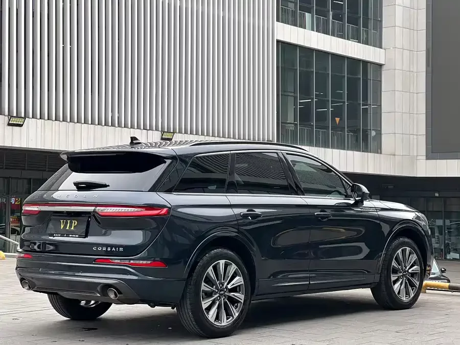 Lincoln Adventurer