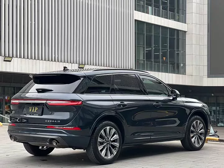 Lincoln adventurer