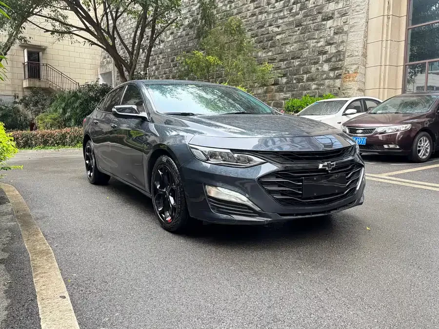 Chevrolet Malibu XL