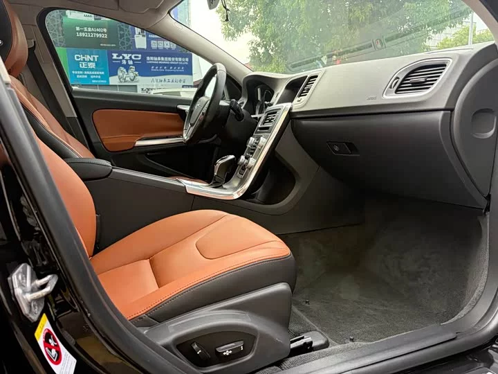 Volvo S60