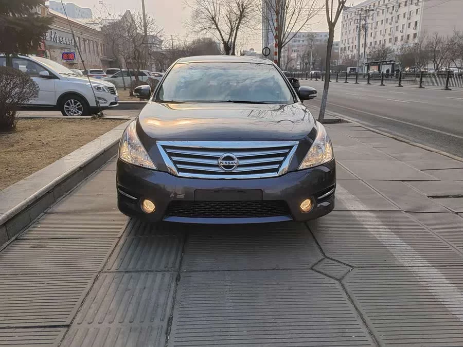 Nissan Teana