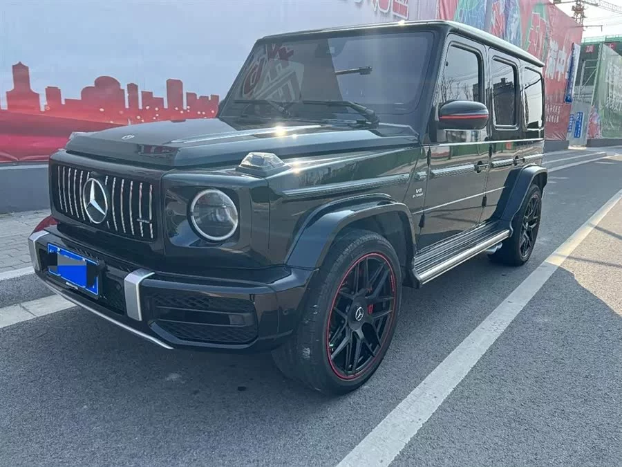 Mercedes Benz G-rated