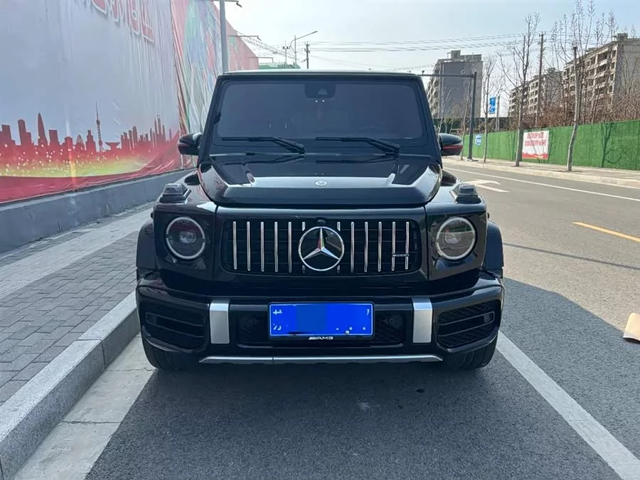 Mercedes Benz G-rated