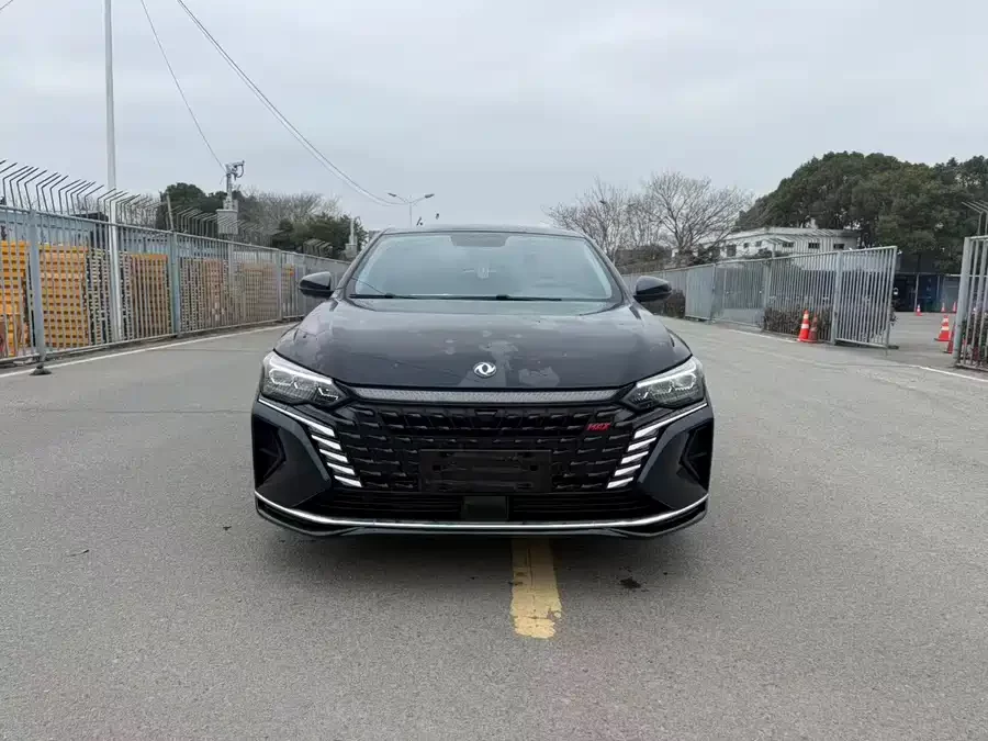 Dongfeng Yixuan MAX