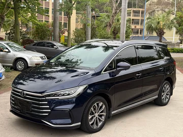 BYD Song MAX