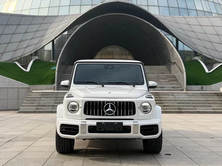Mercedes Benz G-rated