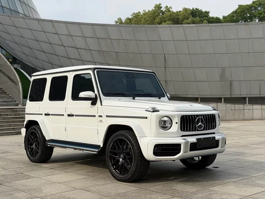 Mercedes Benz G-rated