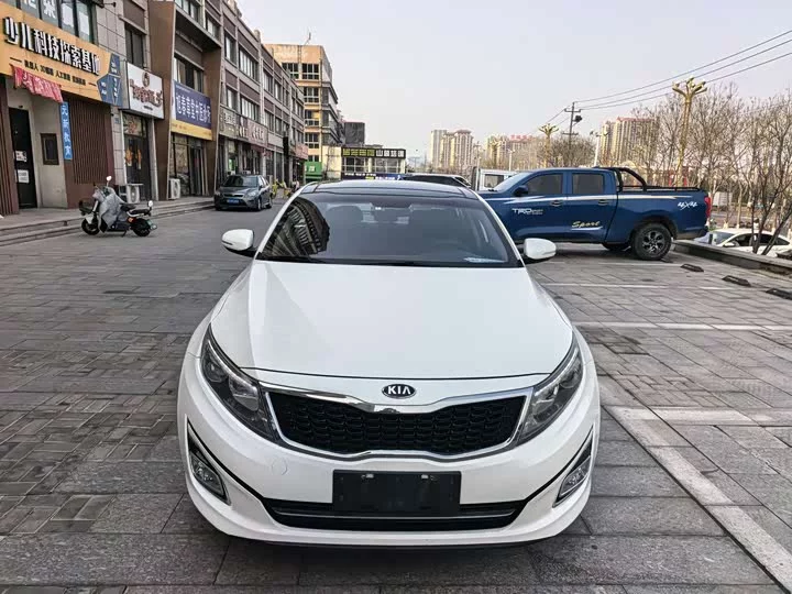 kia K5
