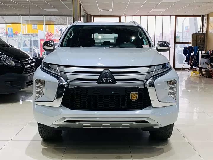 Mitsubishi Pajero Jinchang