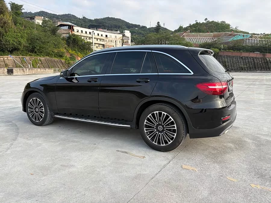 Mercedes Benz GLC
