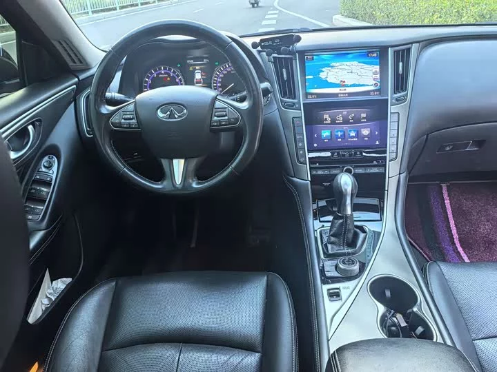Infiniti Q50L