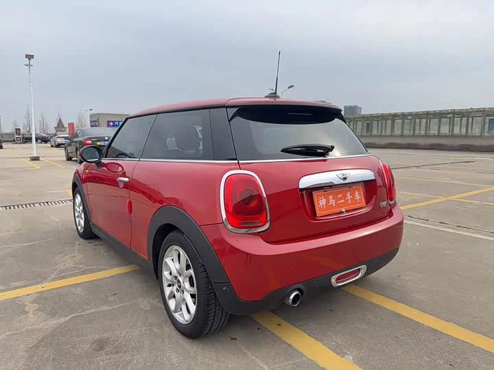 MINI 