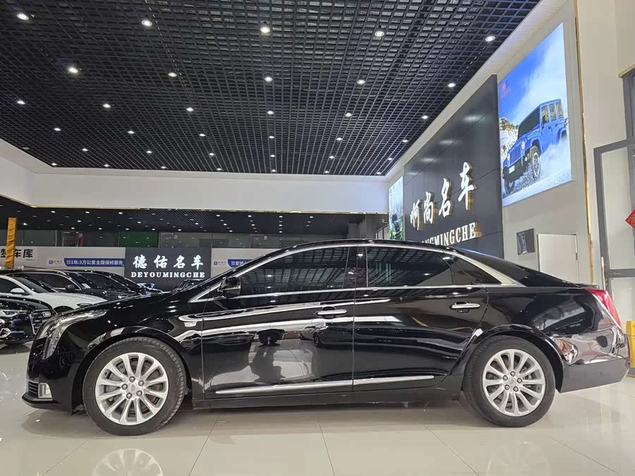 Cadillac XTS