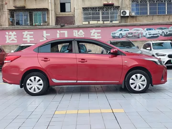 Toyota YARiS L Enjoy