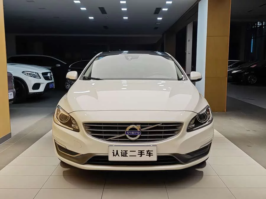 Volvo S60