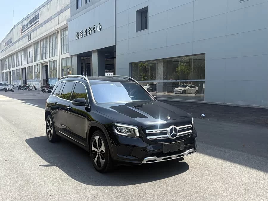 Mercedes Benz GLB