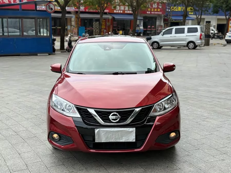 Nissan Tiida