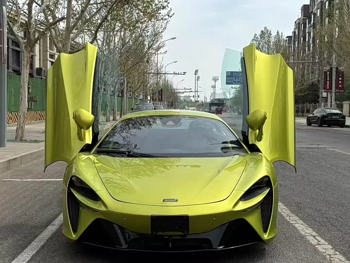 McLaren Artura