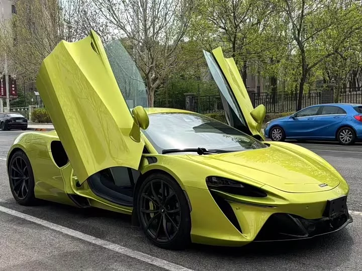 McLaren Artura