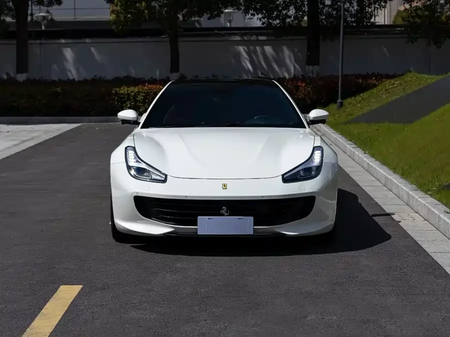 Ferrari GTC4Lusso