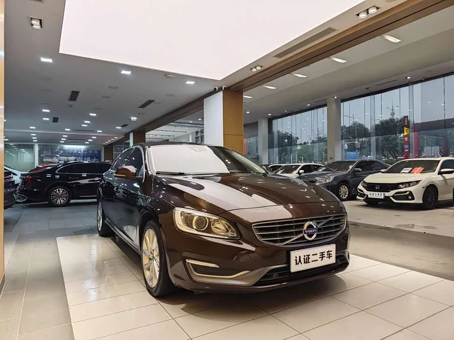 Volvo S60