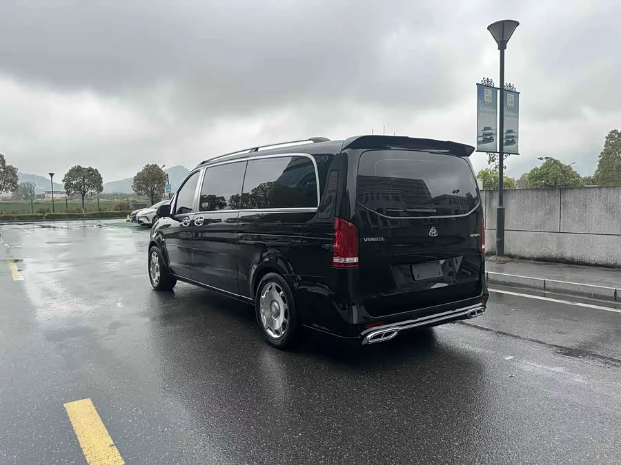Mercedes Benz Vito