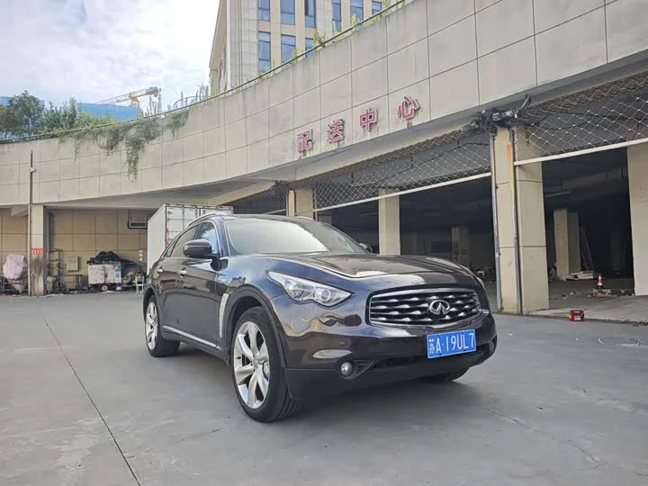 Infiniti FX