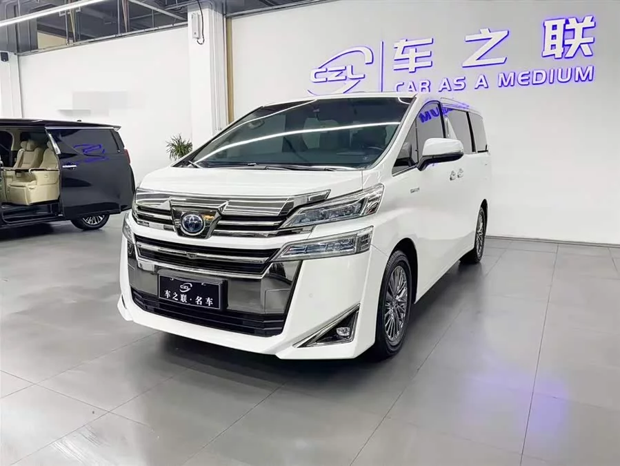 Toyota Crown Vellfire