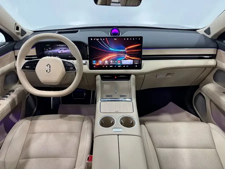 AITO Wenjie M5