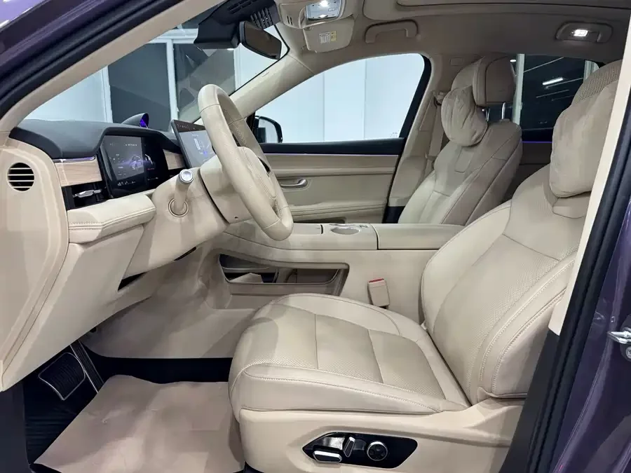AITO Wenjie M5