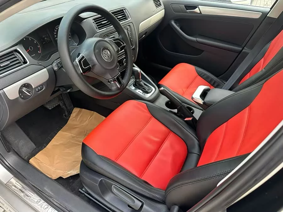 Volkswagen Sagitar