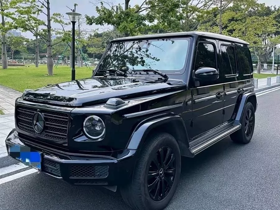 Mercedes Benz G-rated