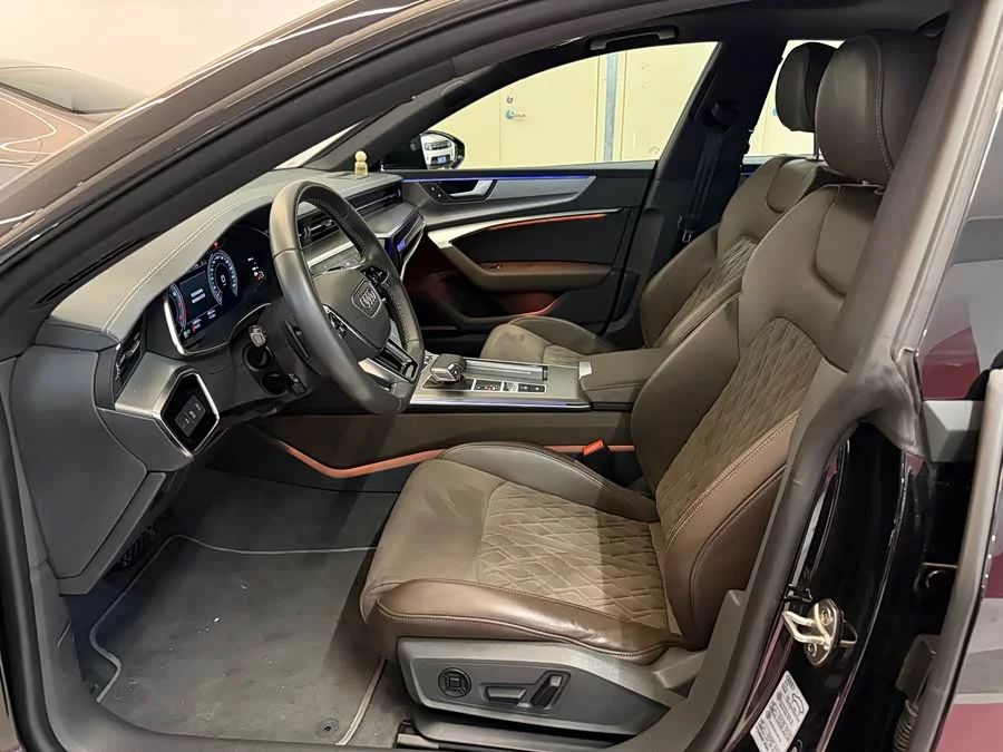 Audi A7L